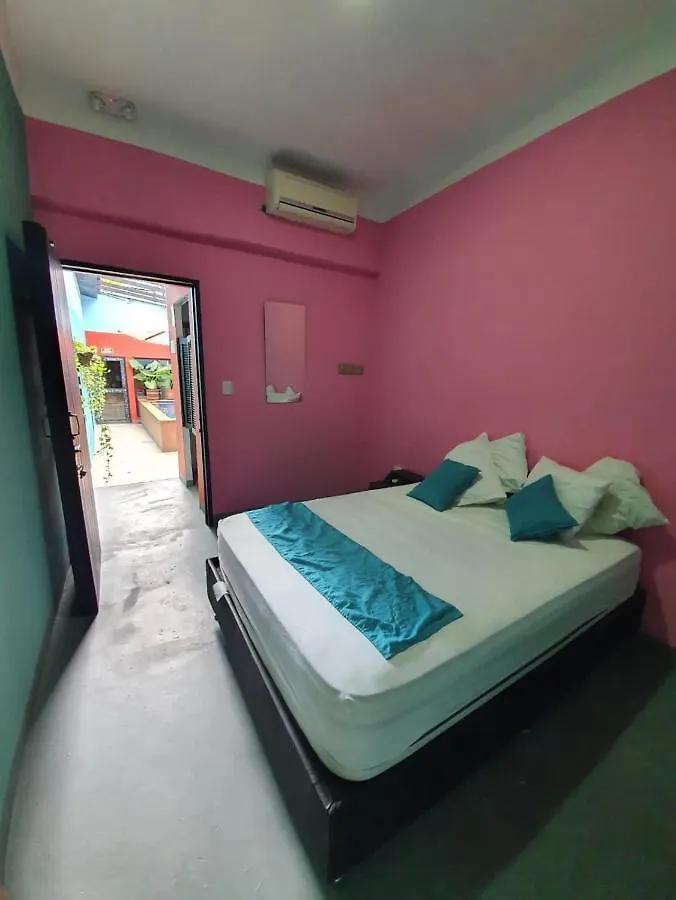 Birds Hostel Cartagena
