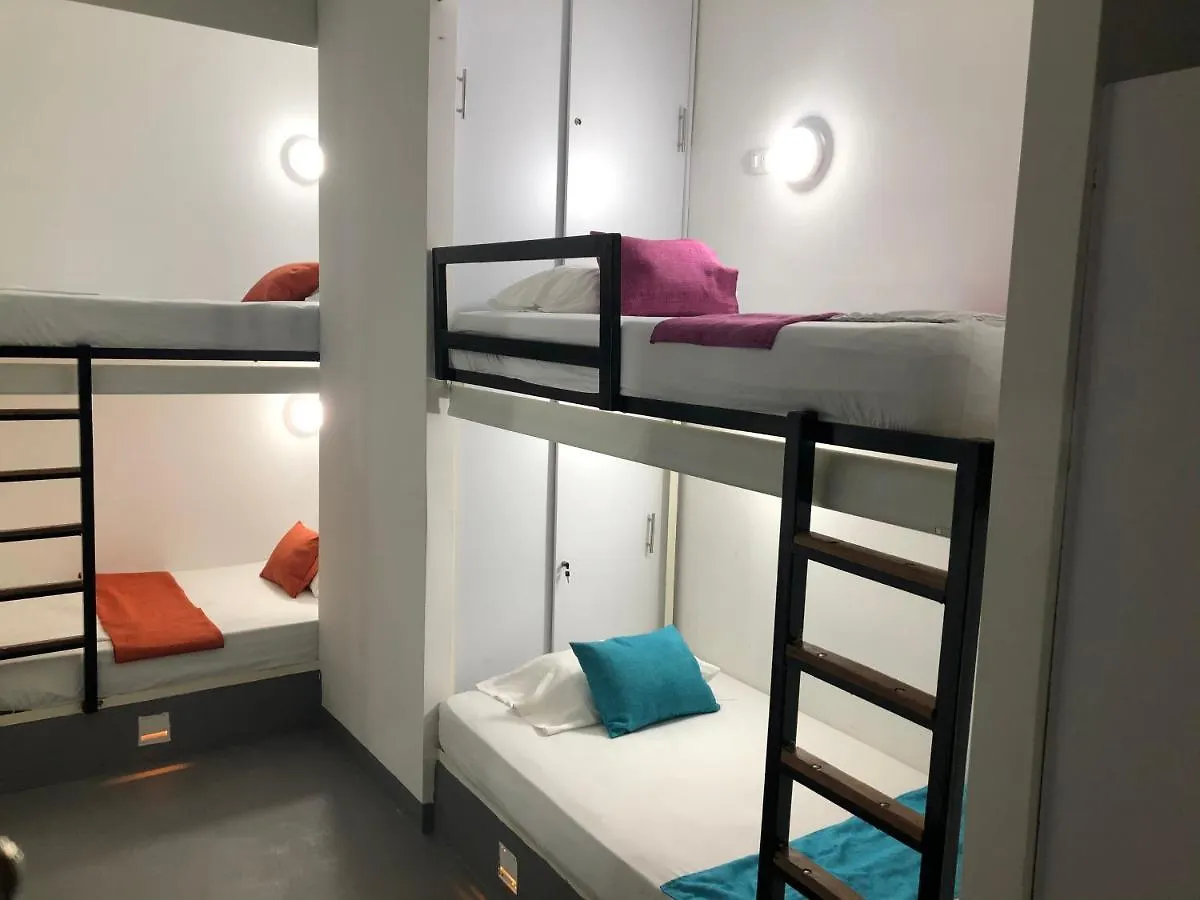 Birds Hostel Cartagena